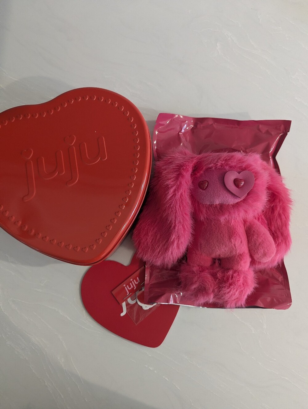 CJ Hendry Valentines Day Juju Plush Heart Keychain Set in Red NWT